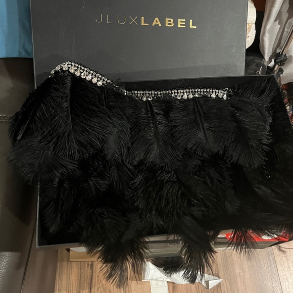 JLUXLABEL Cropped Feather Top - Picture 6 of 8